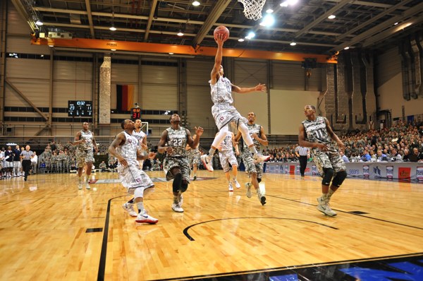 運(yùn)動(dòng)木地板安裝地面如何找平