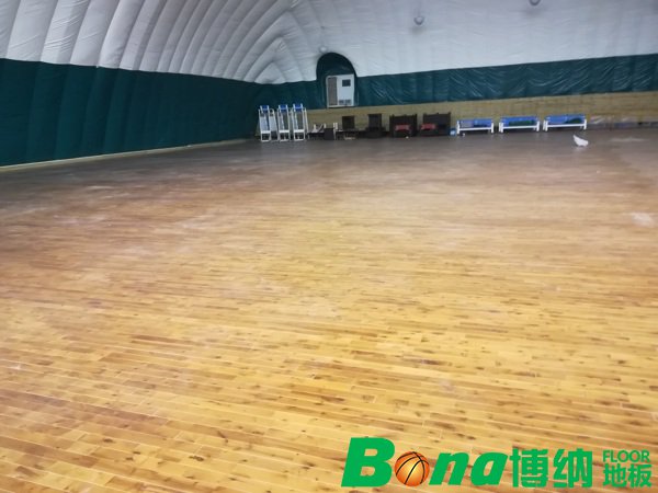 運(yùn)動(dòng)木地板價(jià)格為什么不一樣